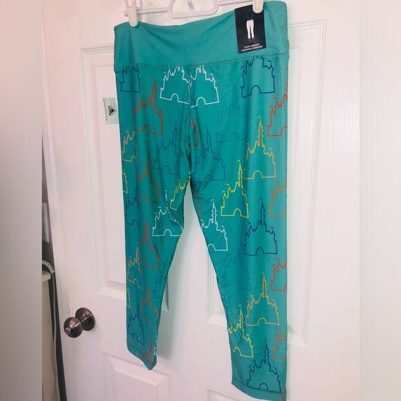 Disney cropped leggings (M) - Picture 5 of 6